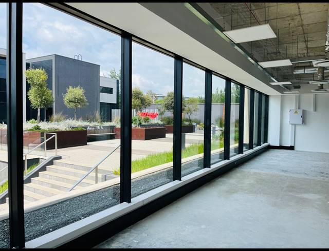 389M² OFFICE TO LET IN WATERFALL